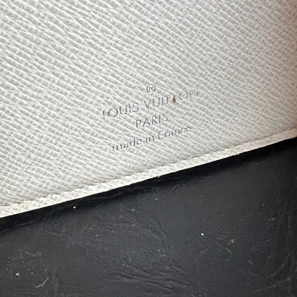 Louis Vuitton Epi Joey Wallet - Picture 7 of 11